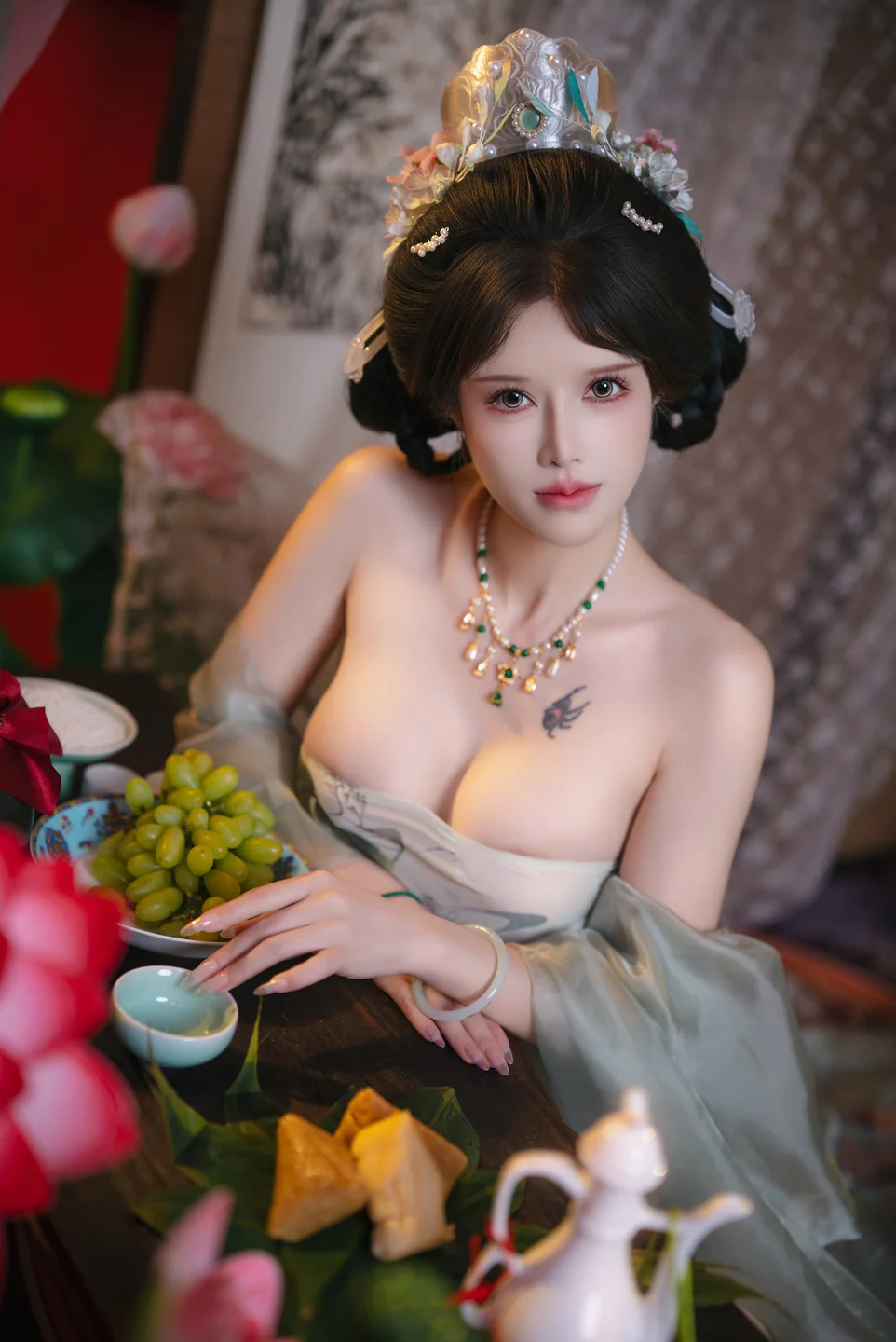 鹿八岁baby_No_107_粽你枕相思_130P,79GIF,1V_1_95GB tg@simisebaisi 【丝足阁】054.webp